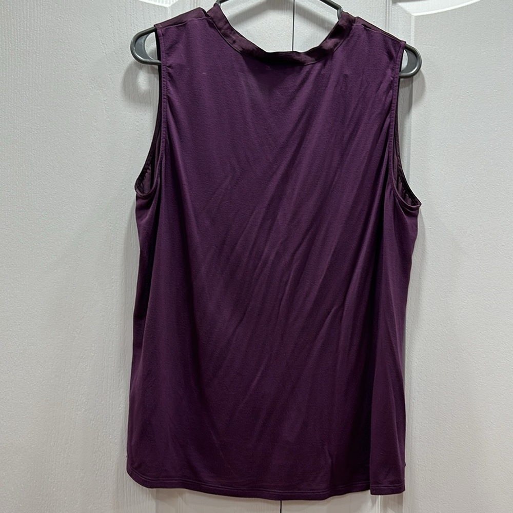 Top LG - Picture 2 of 6